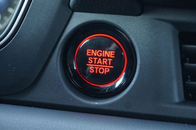 Used 2025 Honda Pilot TrailSport image 13