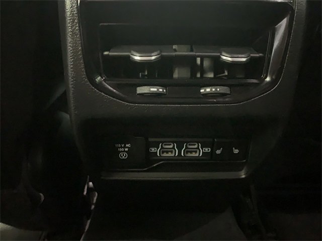 Used 2023 Jeep Grand Cherokee Limited image 21