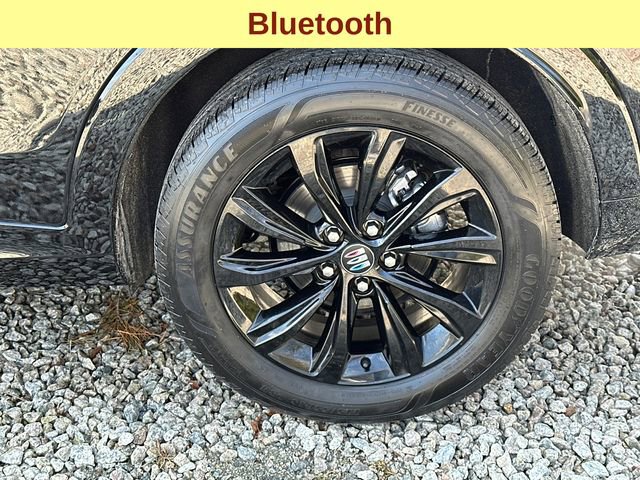 Used 2025 Buick Envista Sport Touring image 9