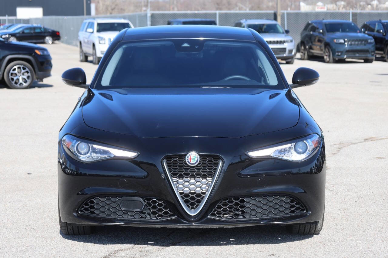 Used 2020 Alfa Romeo Giulia Sprint w/ Cold Weather Package image 2