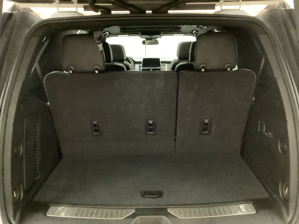 Used 2023 GMC Yukon AT4 AWD/4WD image 7