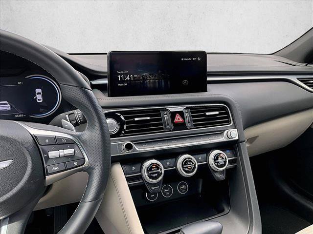 Used 2023 Genesis G70 2.0T RWD image 7