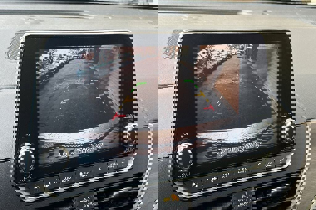 Used 2023 Nissan Altima 2.5 SV image 15