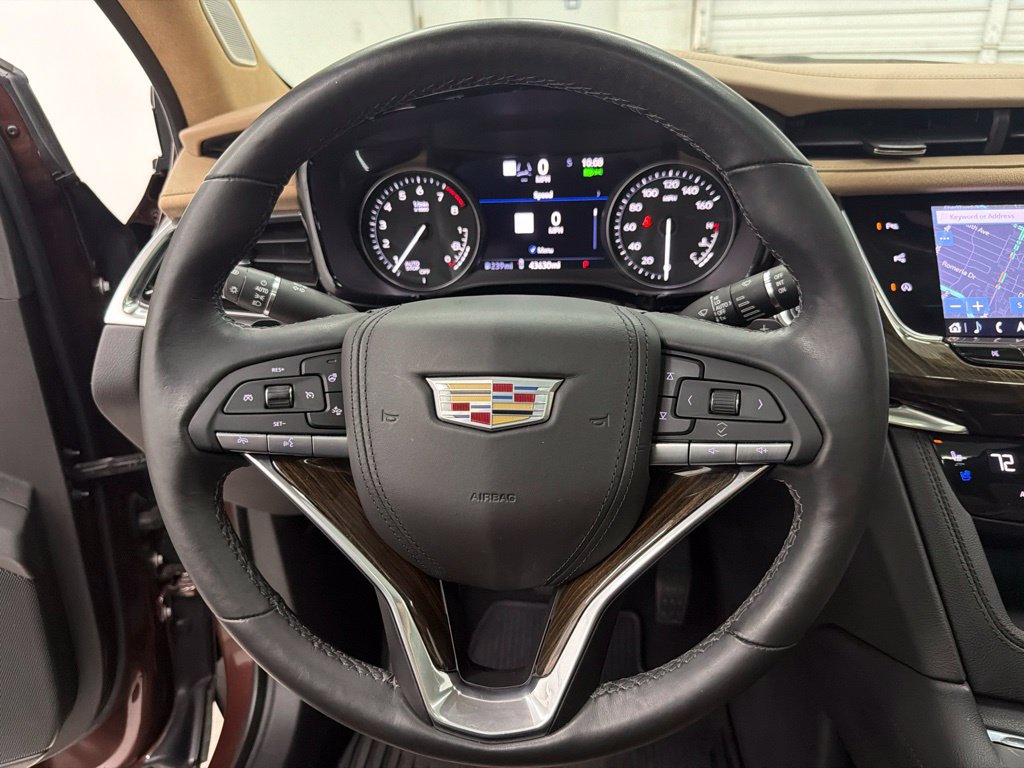 Used 2022 Cadillac XT6 Premium Luxury w/ Platinum Package FWD image 21