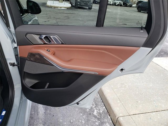 New 2026 BMW X5 xDrive50e w/ M Sport Package image 16