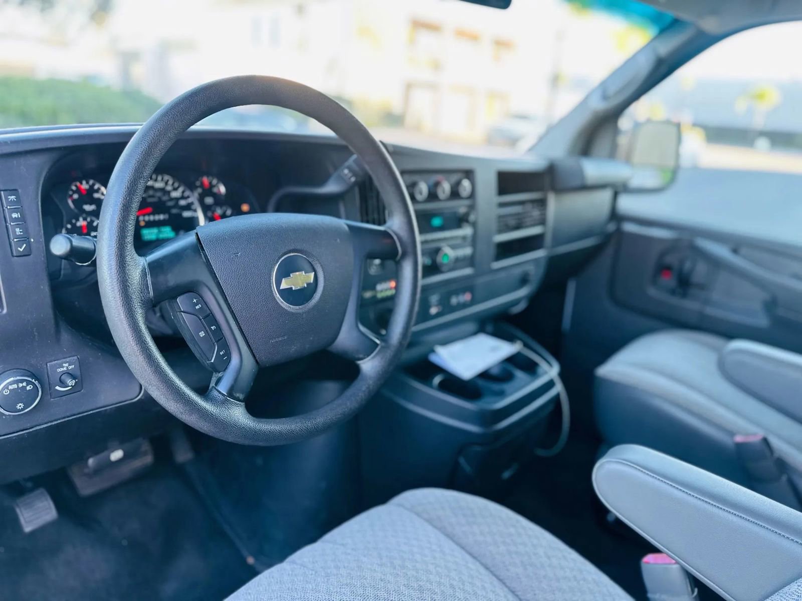 Used 2014 Chevrolet Express 2500 LT w/ LT Preferred Equipment Group RWD image 11