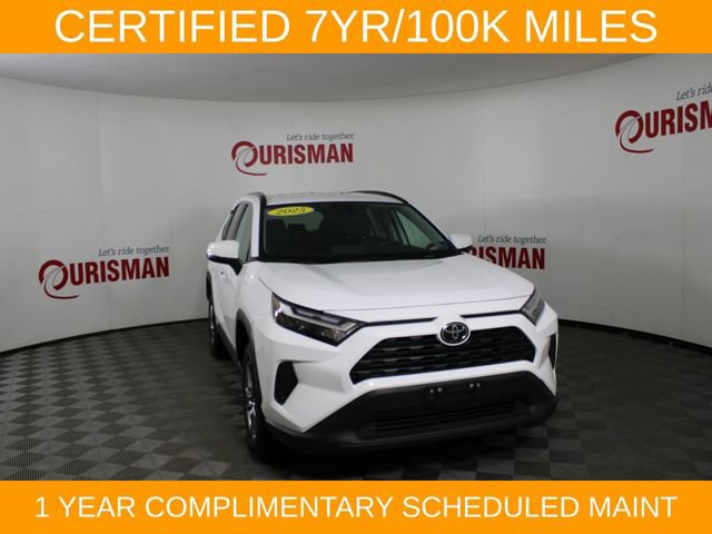 Used 2025 Toyota RAV4 XLE AWD/4WD image 11