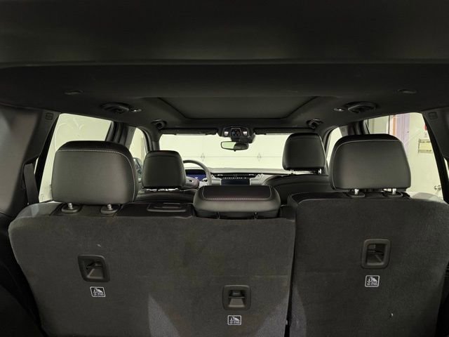 Used 2024 Jeep Grand Cherokee Limited AWD/4WD image 10