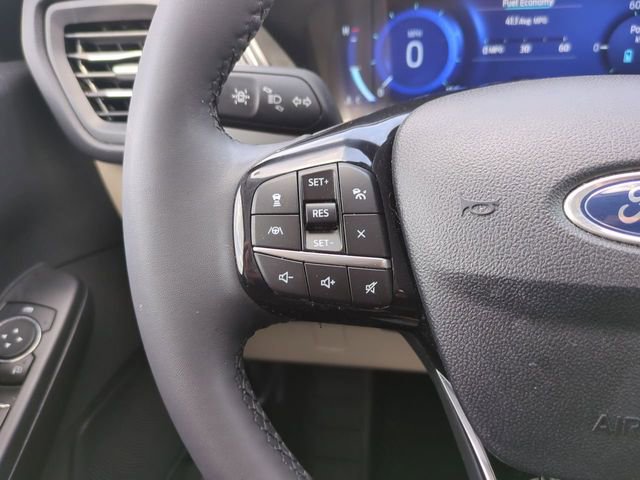 Used 2021 Ford Escape Titanium image 27