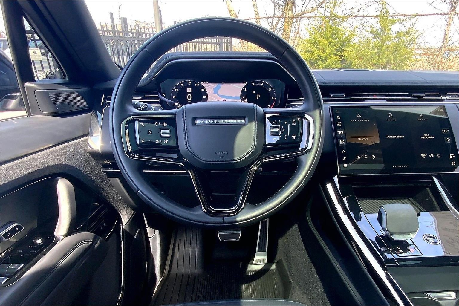 Used 2024 Land Rover Range Rover Sport Dynamic SE image 5