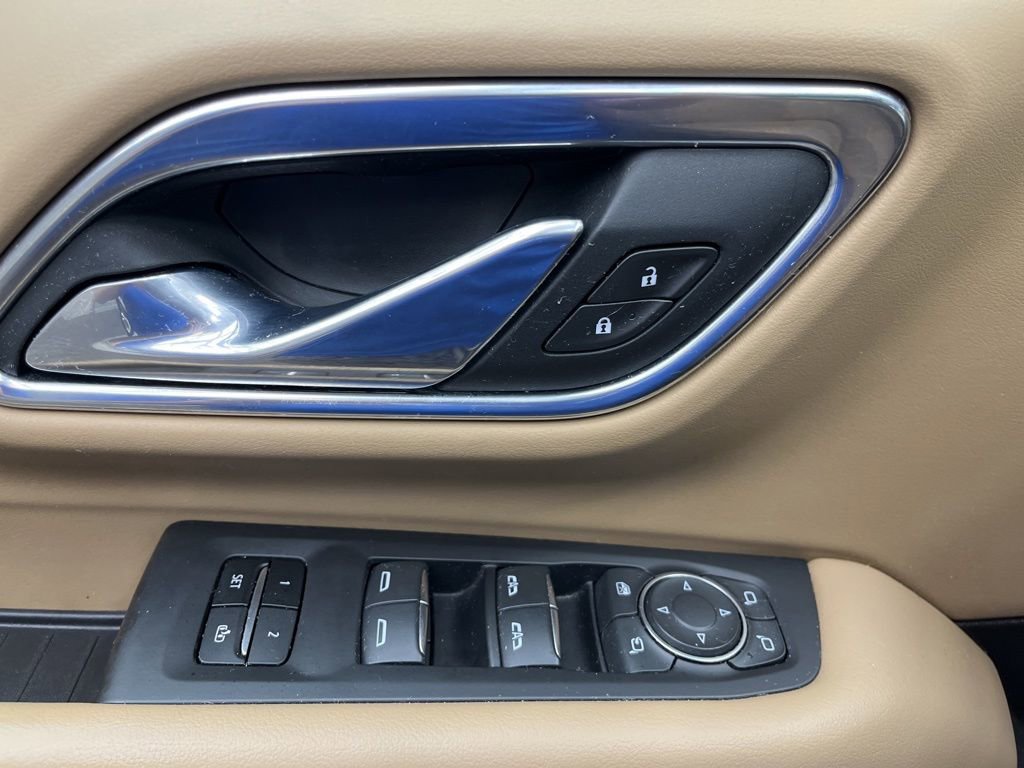 Used 2021 Chevrolet Suburban Premier w/ Premium Package image 29