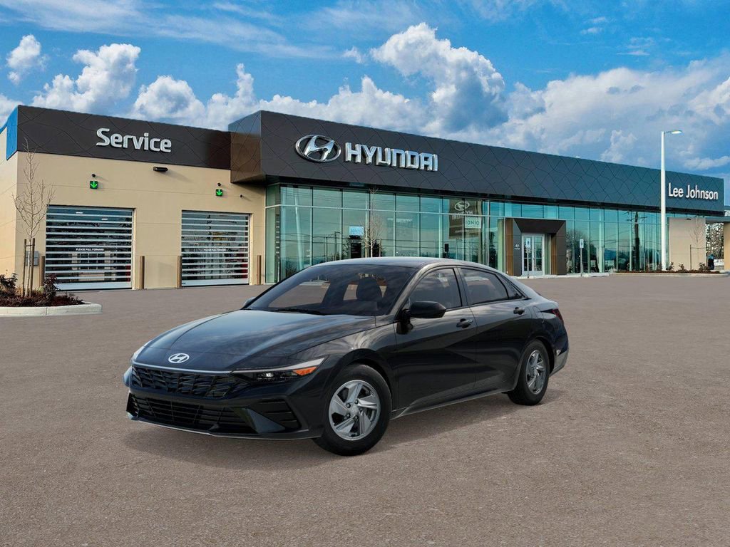 New 2026 Hyundai Elantra SE