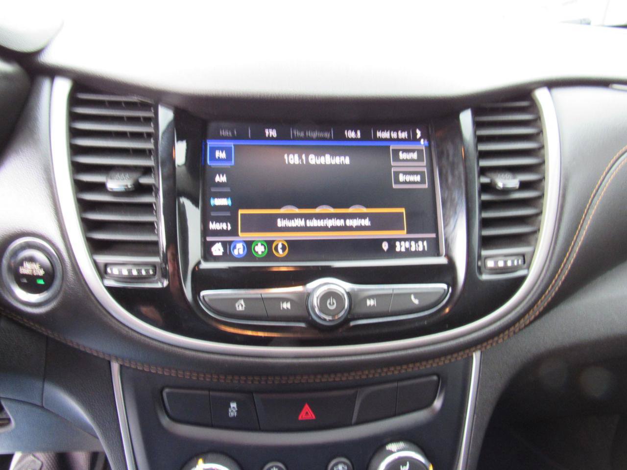 Used 2020 Chevrolet Trax LT w/ LT Convenience Package AWD/4WD image 20