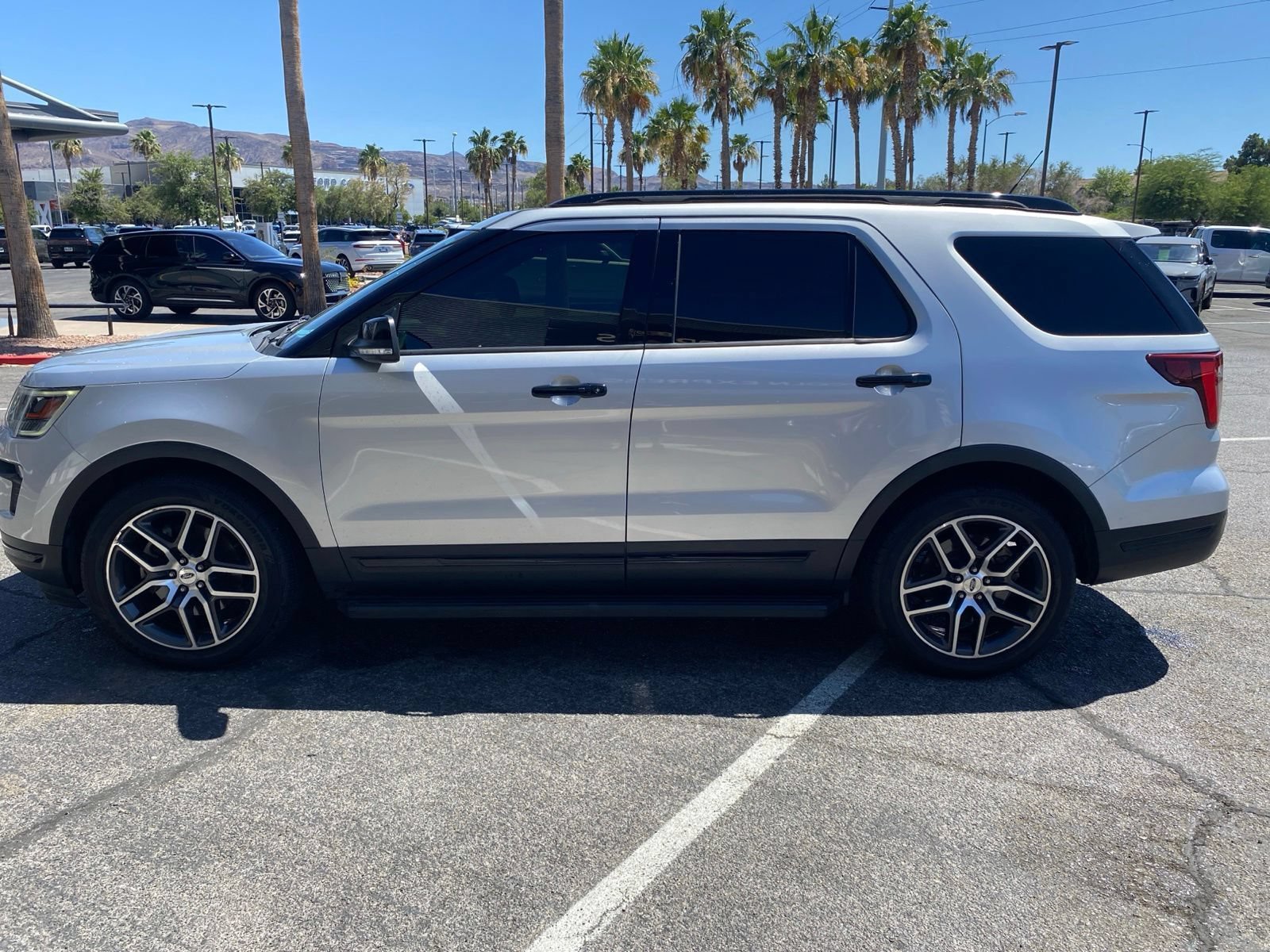 Used 2018 Ford Explorer Sport AWD/4WD image 8