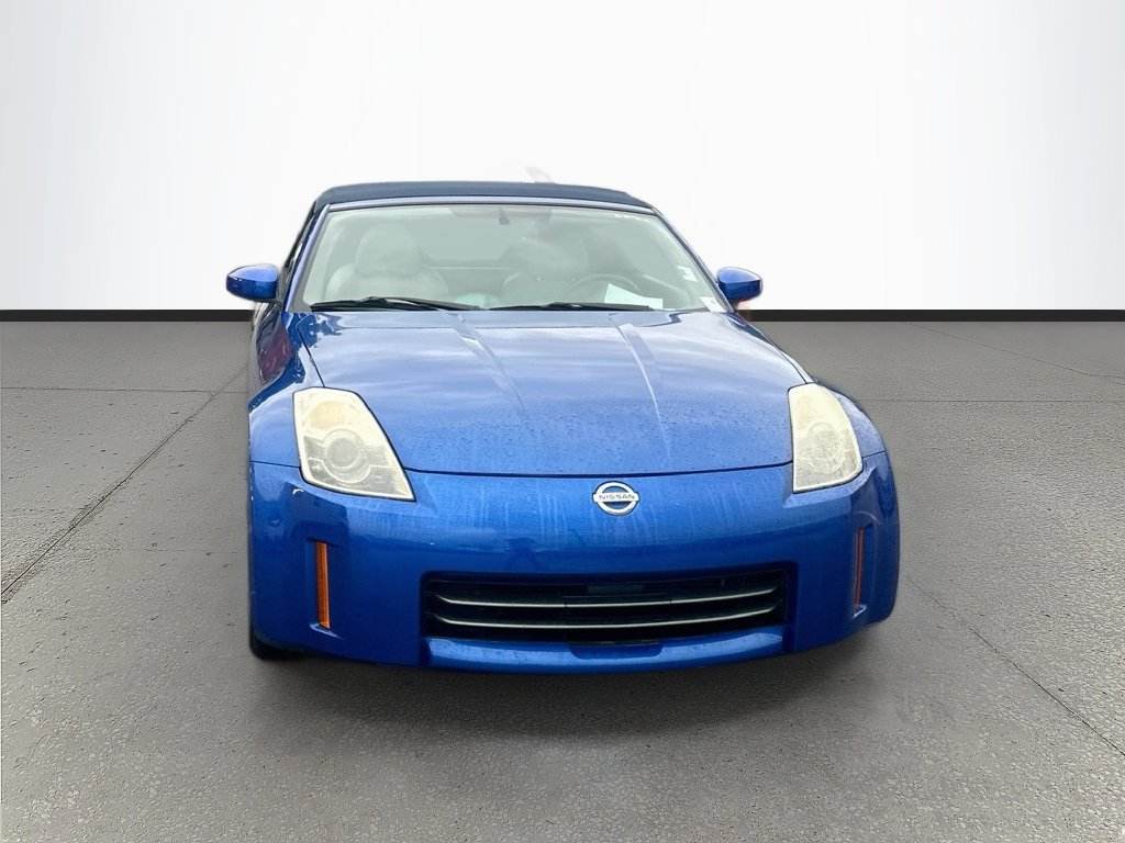 Used 2006 Nissan 350Z Touring RWD image 2
