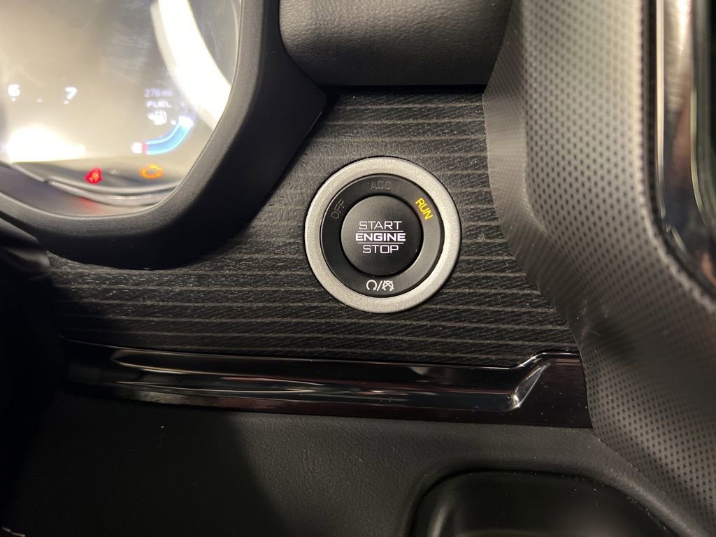 Used 2024 RAM 1500 Limited image 17