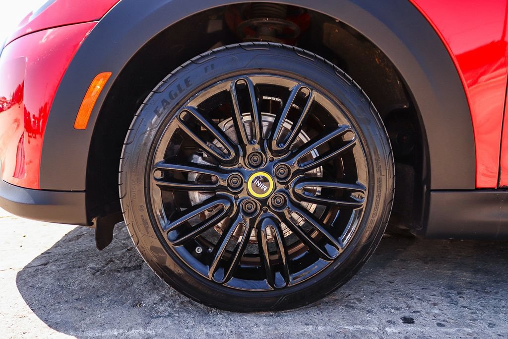 Used 2024 MINI Cooper SE FWD image 15