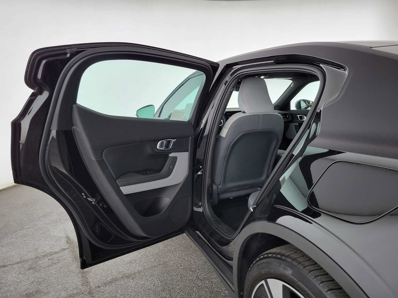 Used 2024 Polestar Polestar 2 RWD image 15