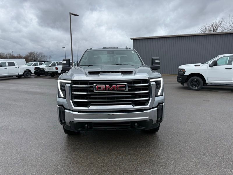 Used 2024 GMC Sierra 3500 SLE w/ SLE Convenience Package image 2