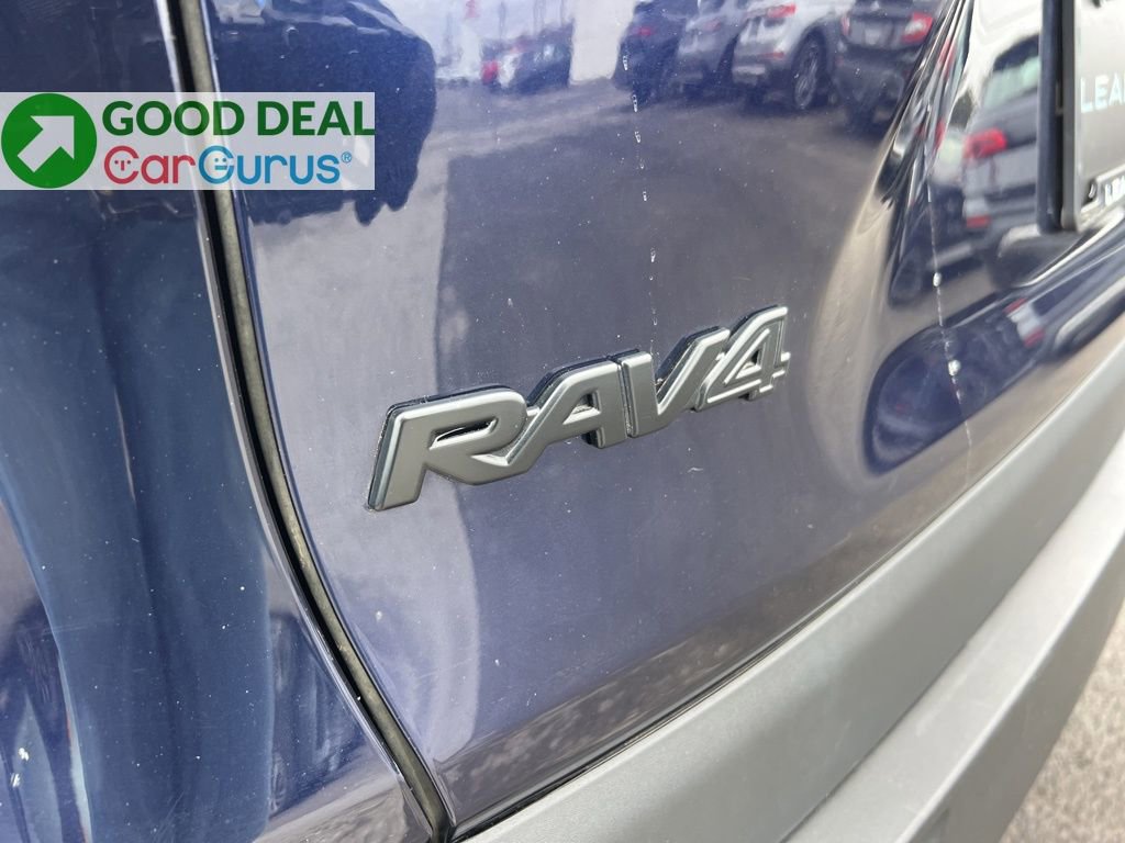 Used 2022 Toyota RAV4 XLE w/ Convenience Package image 31
