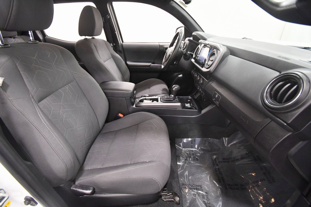 Used 2019 Toyota Tacoma TRD Off-Road image 17