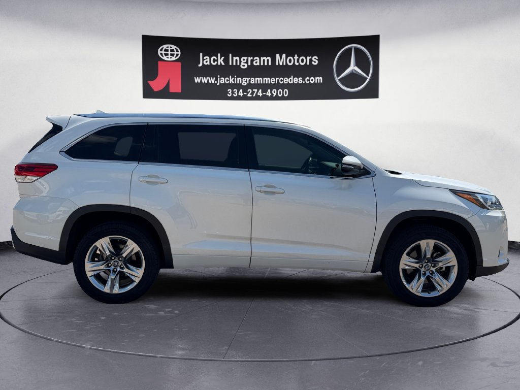 Used 2019 Toyota Highlander Limited FWD image 6