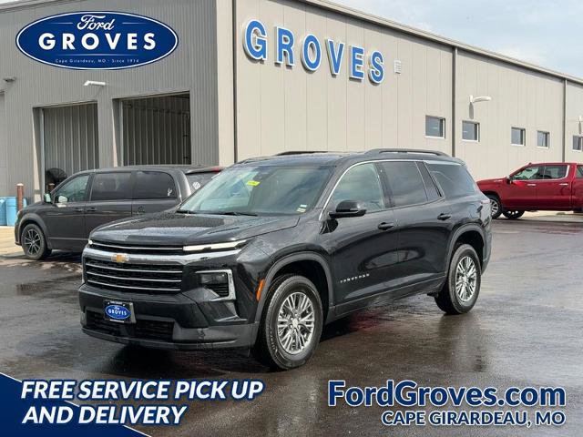 Used 2026 Chevrolet Traverse LT AWD/4WD image 1