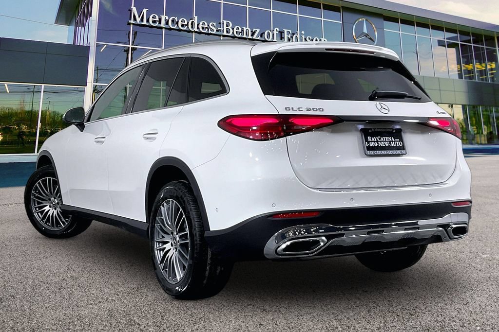 New 2026 Mercedes-Benz GLC 300 4MATIC image 3