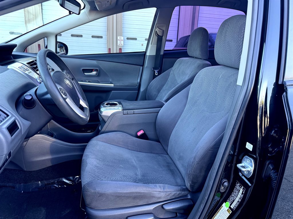 Used 2012 Toyota Prius V Two FWD image 3