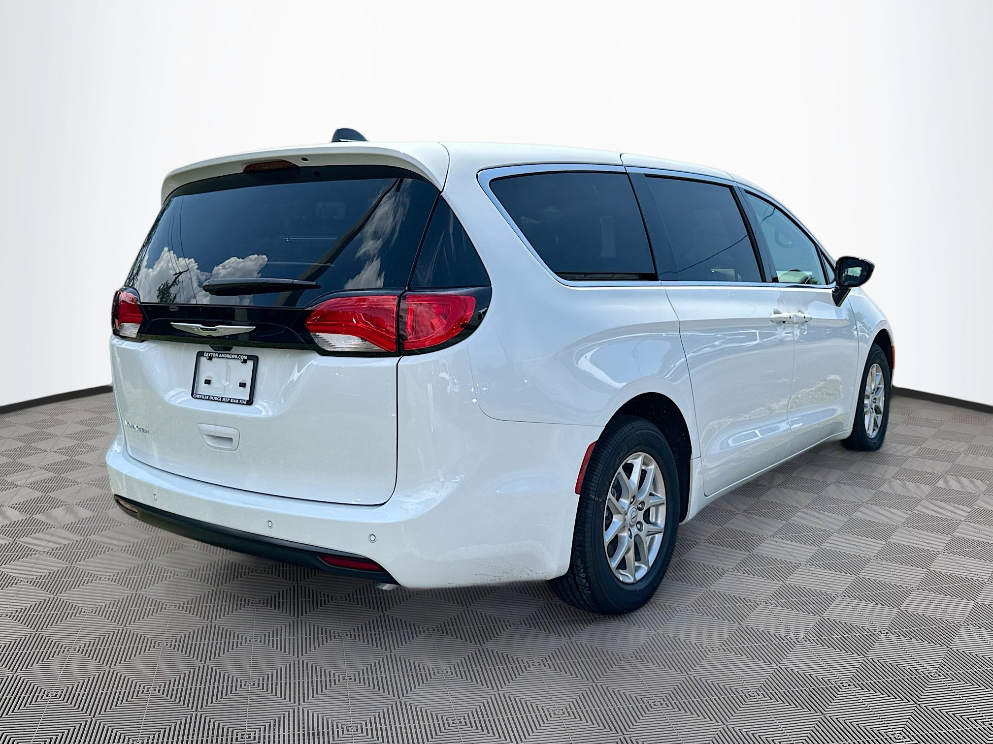 New 2026 Chrysler Voyager LX image 4