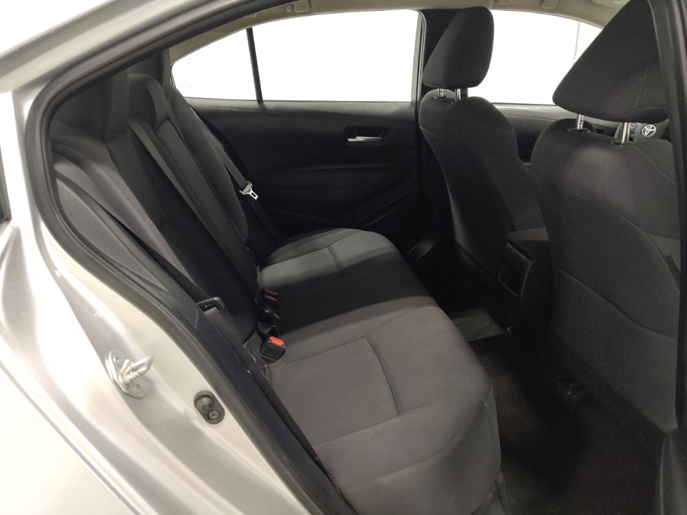 Used 2021 Toyota Corolla LE image 19