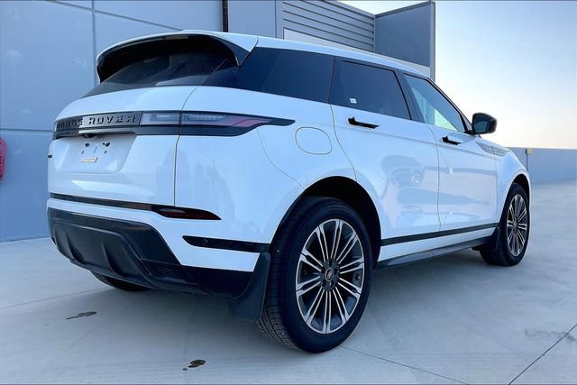 Used 2026 Land Rover Range Rover Evoque Dynamic SE AWD/4WD image 4