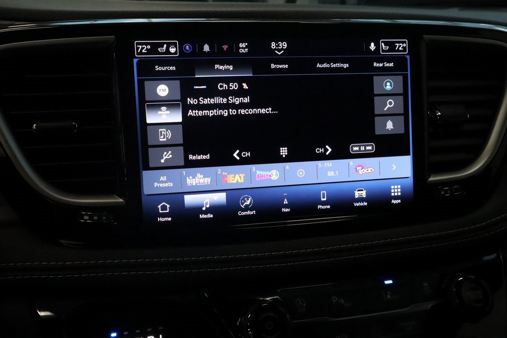 New 2026 Chrysler Pacifica Select image 7