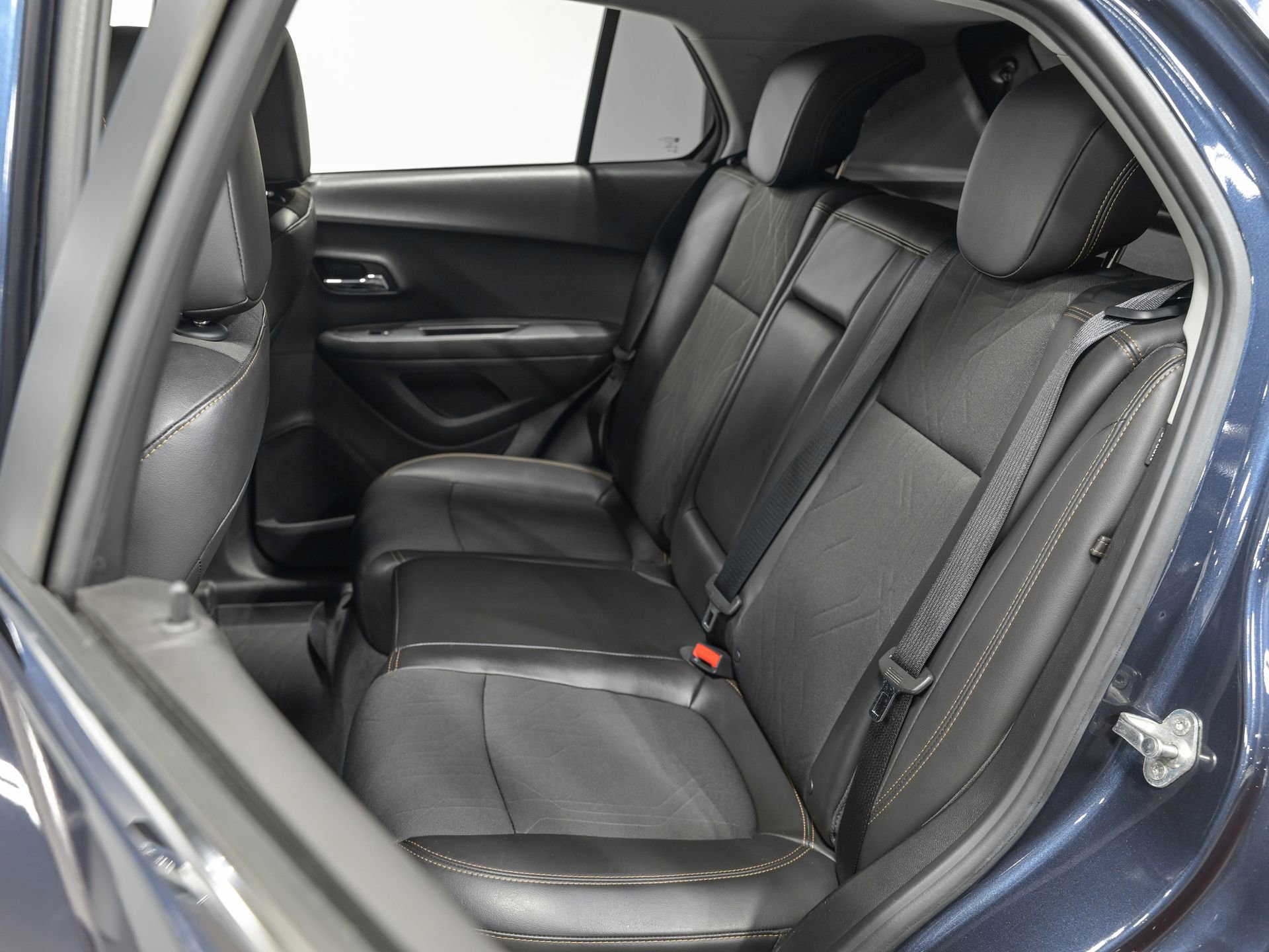 Used 2018 Chevrolet Trax LT w/ LT Convenience Package image 29