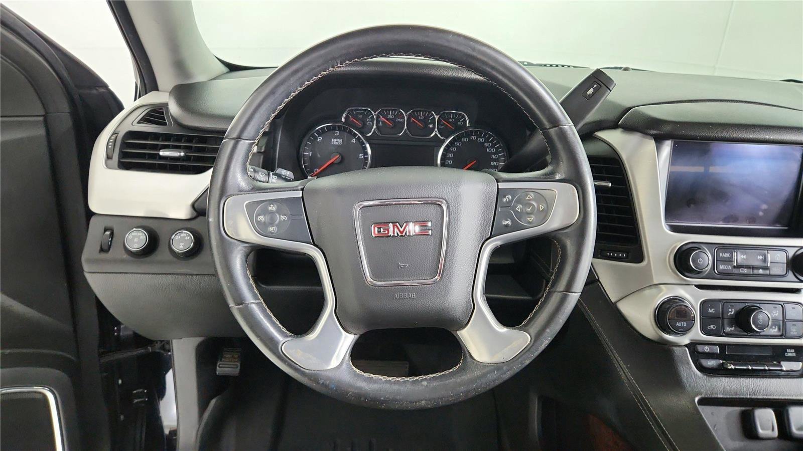 Used 2015 GMC Yukon SLE w/ Convenience Package image 13