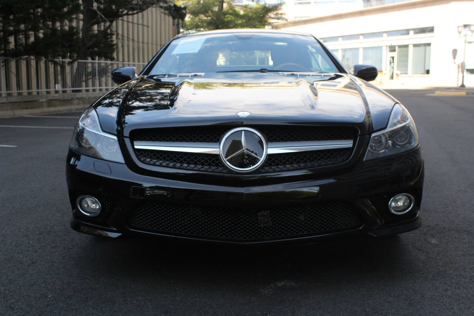 Used 2011 Mercedes-Benz SL 550 image 5
