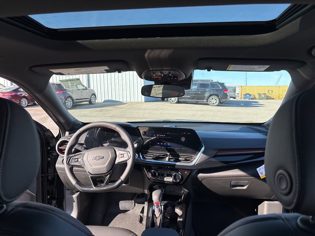 New 2026 Chevrolet Trax RS w/ Sunroof Package image 23