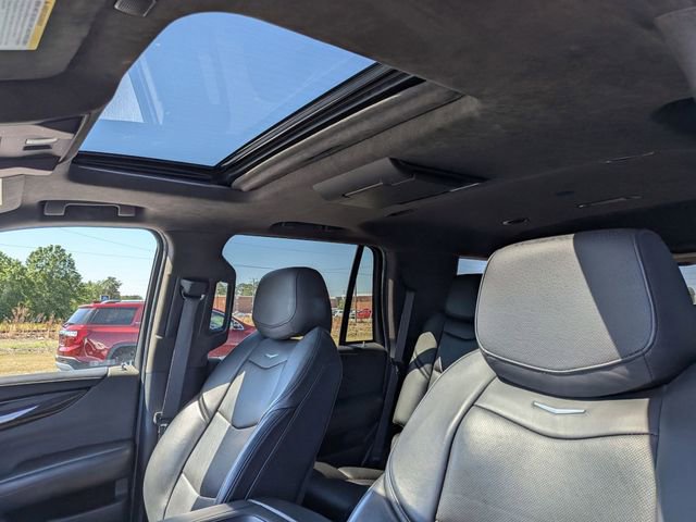 Used 2020 Cadillac Escalade Platinum AWD/4WD image 18