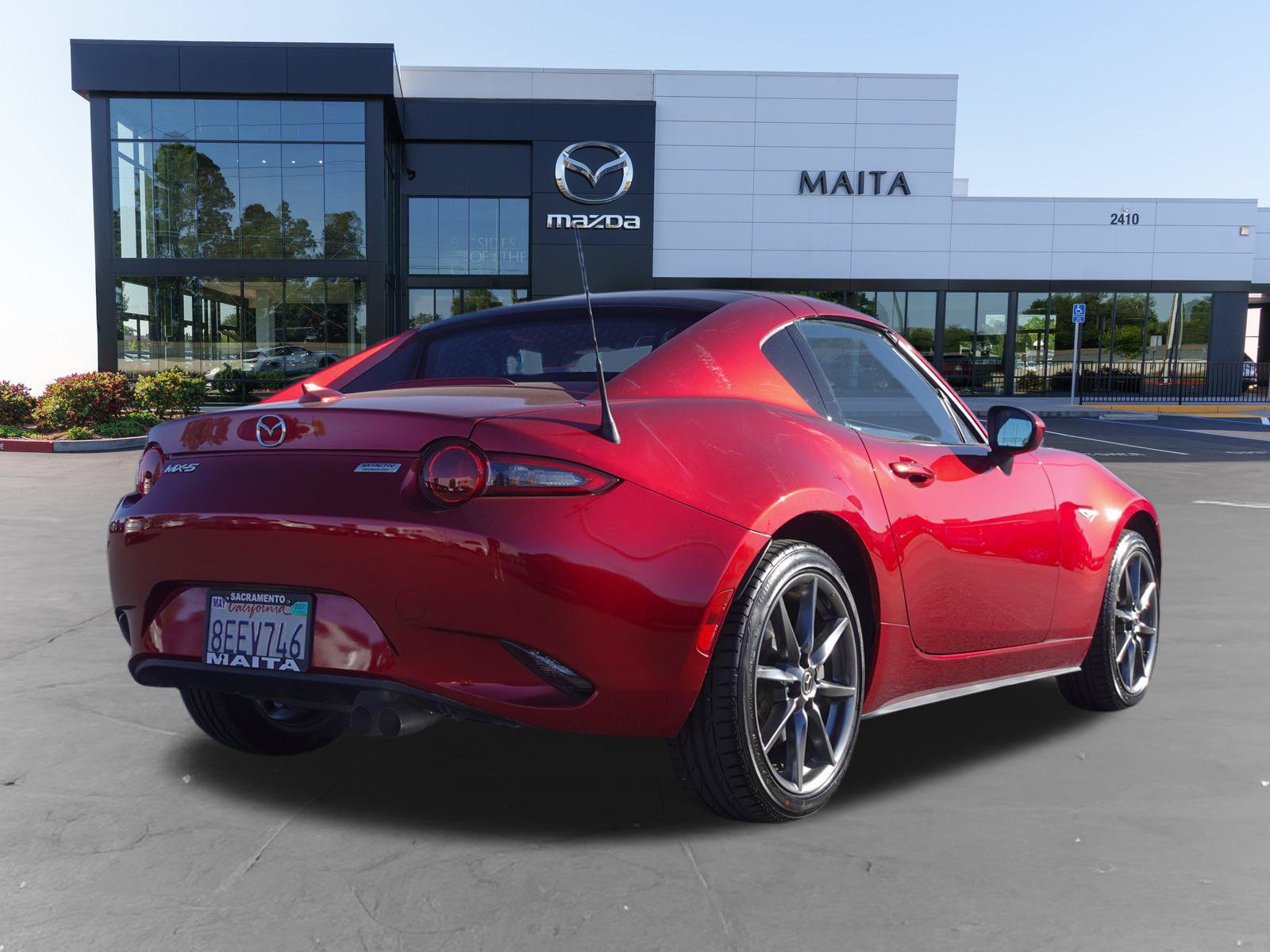 Used 2018 MAZDA MX-5 Miata RF Grand Touring RWD image 3
