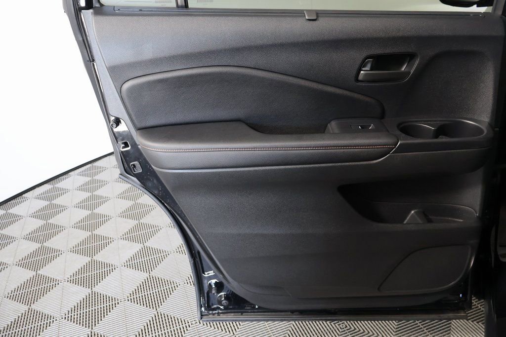 Used 2025 Honda Passport TrailSport image 13