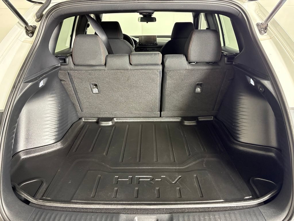 Used 2025 Honda HR-V Sport image 18