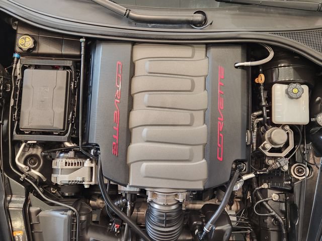 Used 2019 Chevrolet Corvette Stingray Coupe w/ Carbon Flash Badge Package RWD image 19