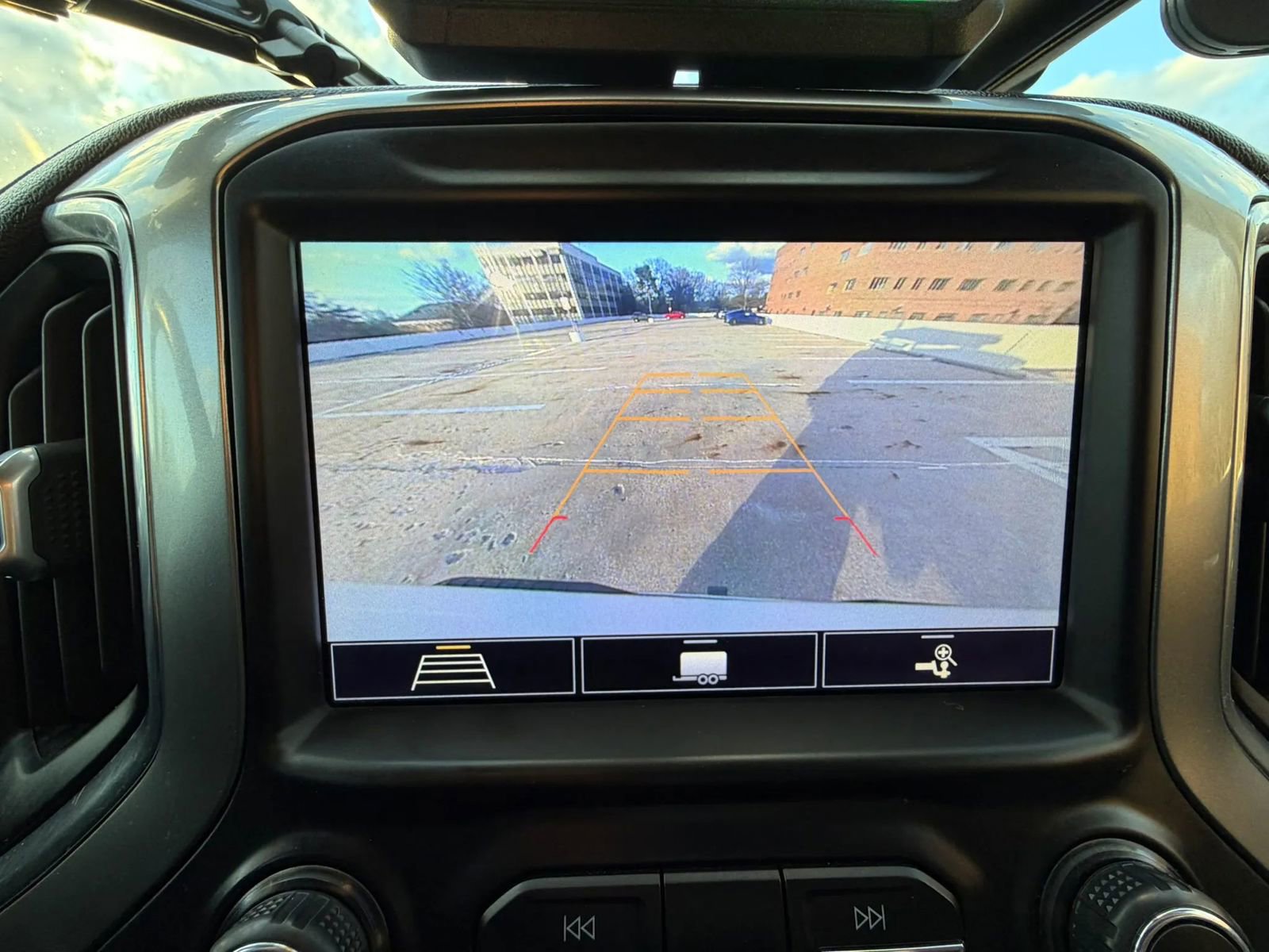 Used 2020 Chevrolet Silverado 1500 LT w/ All-Star Edition image 38