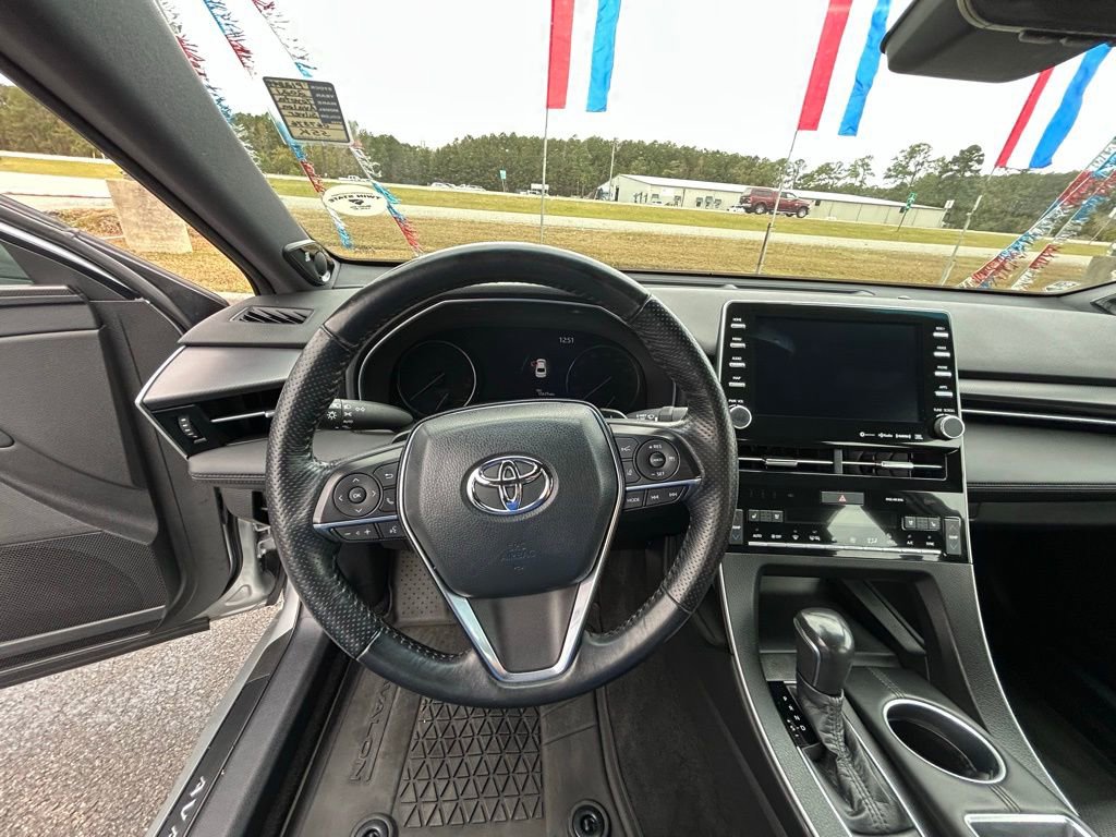 Used 2021 Toyota Avalon Touring image 30