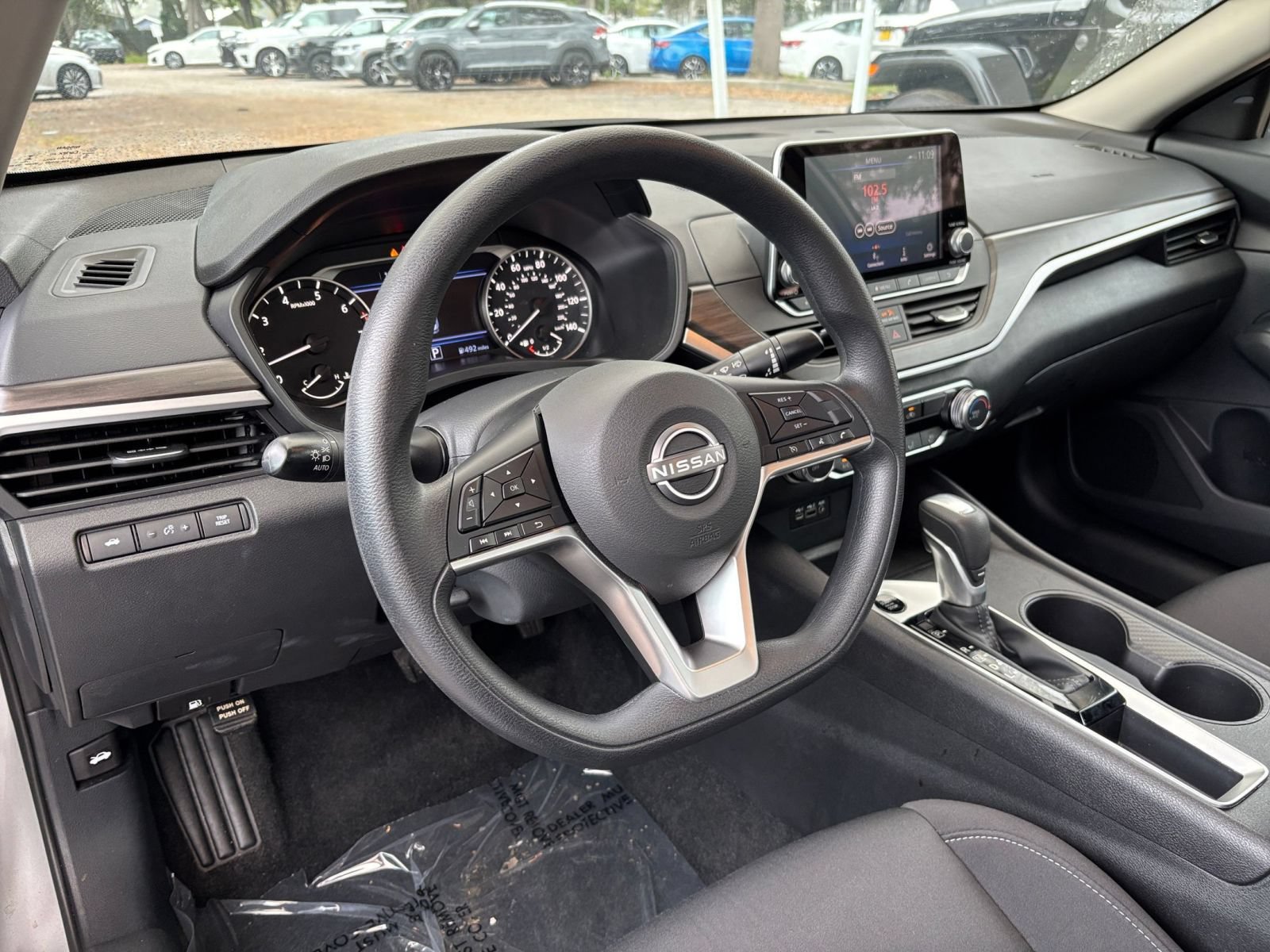 Used 2026 Nissan Altima 2.5 SV FWD image 32
