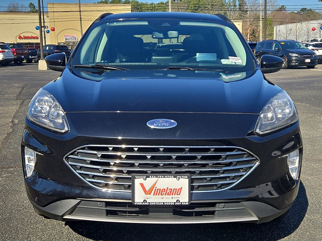 Used 2022 Ford Escape Titanium w/ Titanium Elite Package image 2