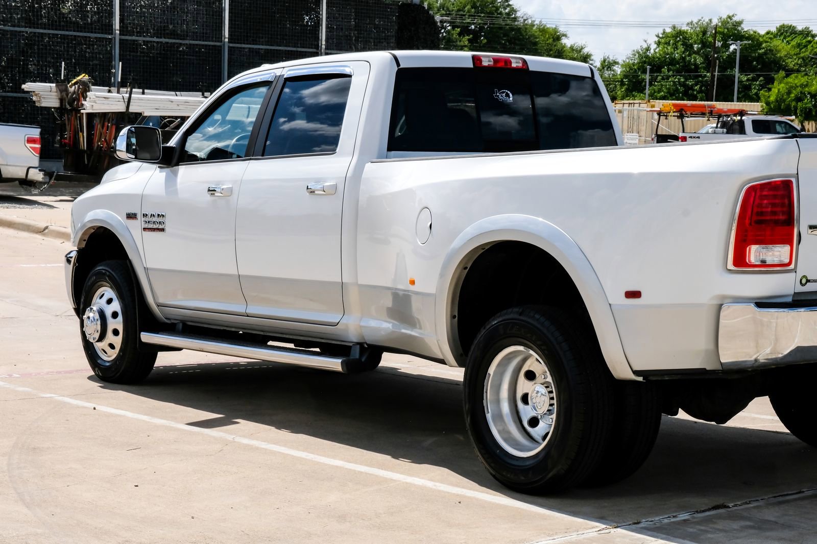 Used 2014 RAM 3500 Laramie image 16