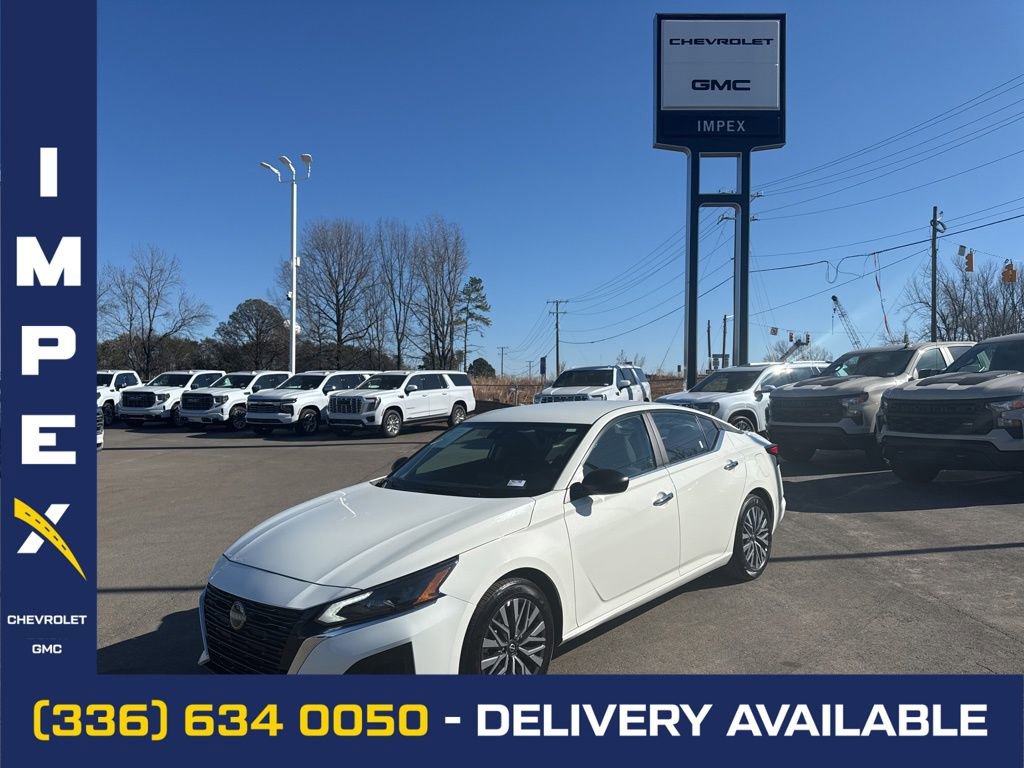 Used 2025 Nissan Altima 2.5 SV