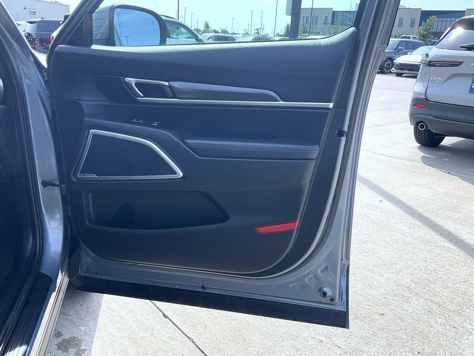 Used 2025 Kia Telluride S AWD/4WD image 17