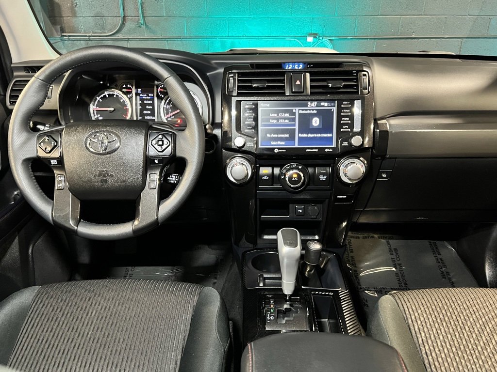 Used 2024 Toyota 4Runner TRD Off-Road image 2